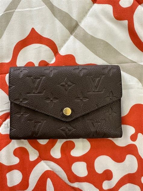 louis vuitton curieuse compact wallet